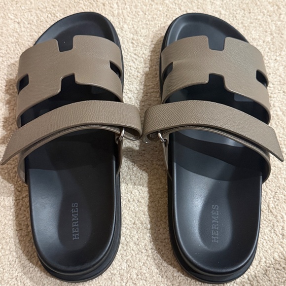 Used Hermès Men\'s Etoupe Epsom Chypre sandals - Size 43 main image 6